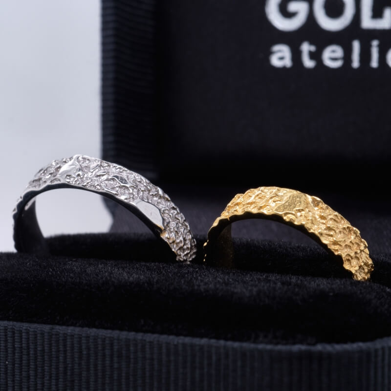 Zlaté snubní prsteny STRUKTURA 4